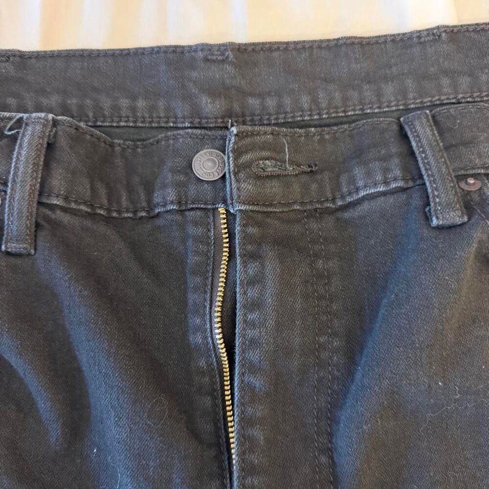 Levi-s Men's Black Shorts - Picture 2 of 6